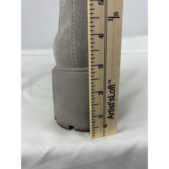 Steve Madden Hylan Haylan Boot Booties Light Grey Suede 8 Lug Sole - Picture 8 of 9